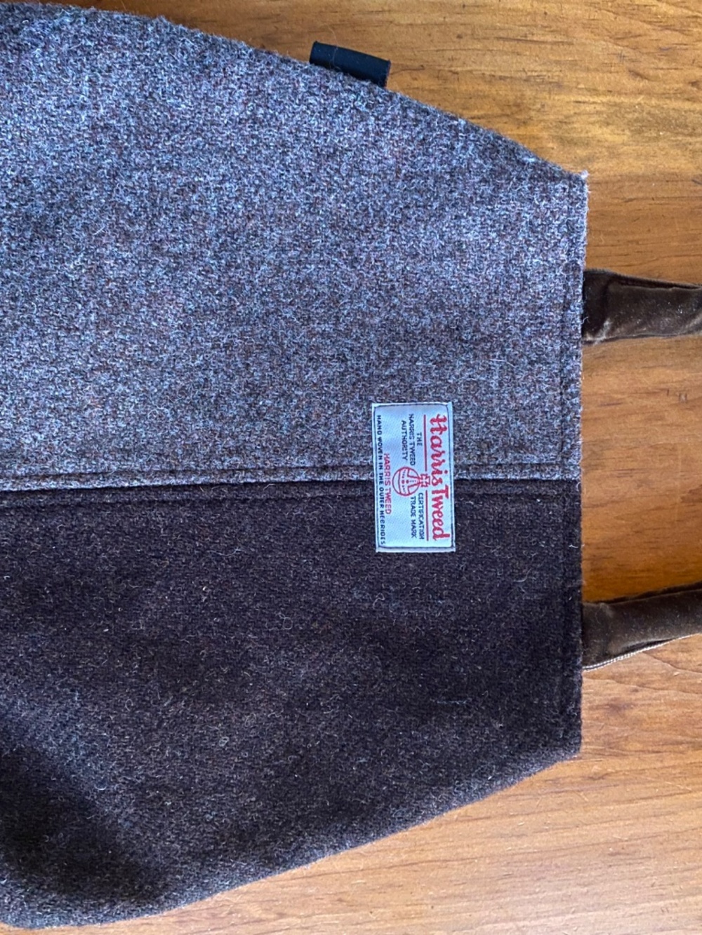 Like new iconic Harris Tweed handbag made in Scotland - Picture 4 of 9